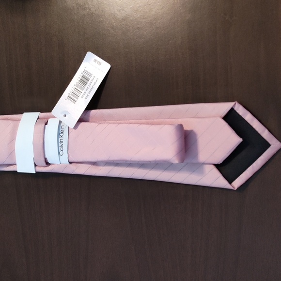Calvin Klein Pink Tie NWT - Picture 3 of 4